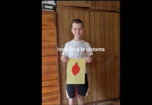 Instruirea la distanță s-a desfășurat prin intermediul părinților, fapt pentru ce le mulțumim. Elevii au fost FOARTE activi și creativi.