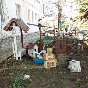 Terenul Școlii auxiliare nr.7 din sectorul Centru este mereu curat și îngrijit